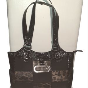 Hand or shoulder woman bag  with animal print